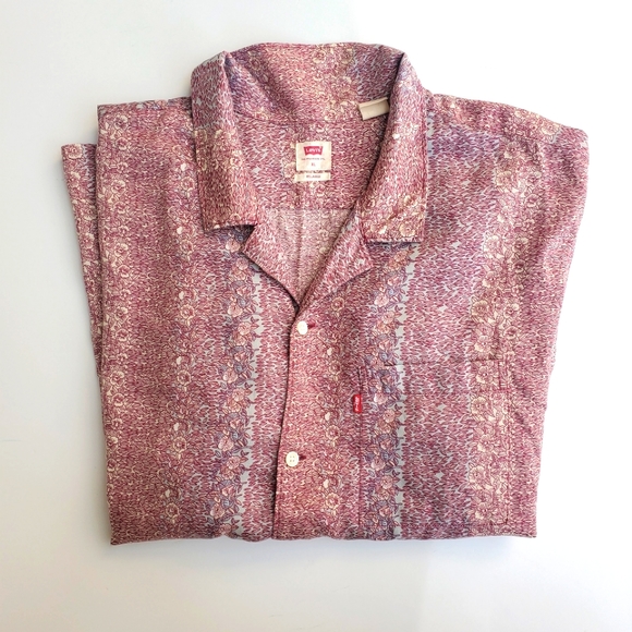 Levi's Hawaiian Button Down Short Sleeve  Relaxed Fit  XL - Picture 2 of 9
